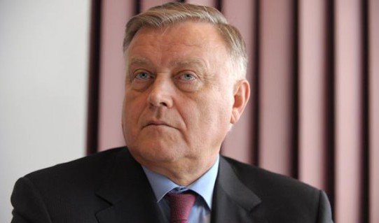 Титов: "Хотел бы спросить у господина Якунина, интересен ли ему "Локомотив"?"