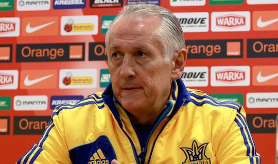 Михаил Фоменко равно оценивает шансы команд