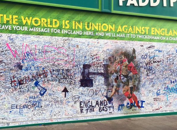 Paddy Power призвал фанатов объединиться «против Англии»