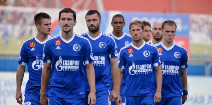 В "Оренбурге" произошла вспышка коронавируса