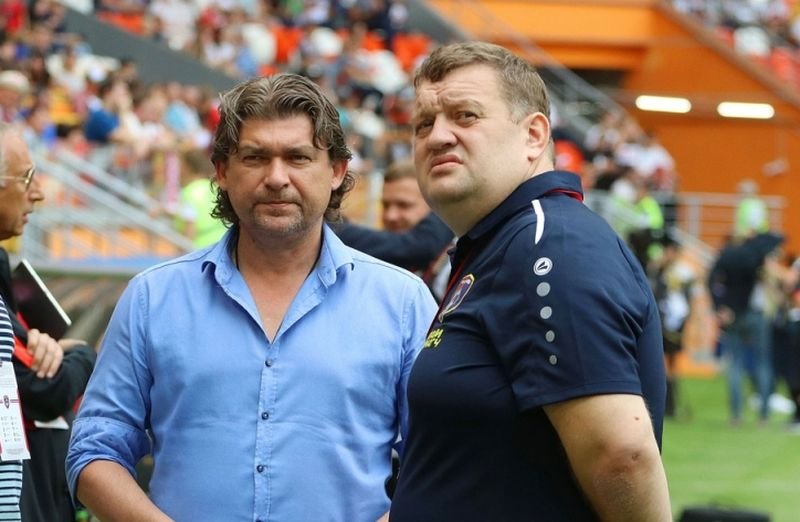 Спортивный директор "Тамбова" Павел Худяков (справа)
