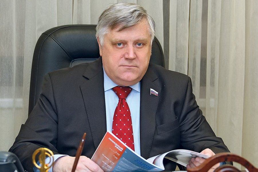 Депутат Александр Василенко
