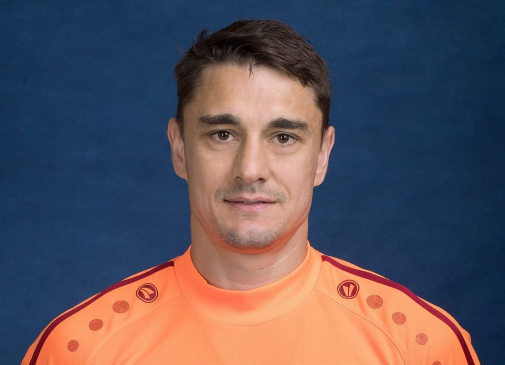 Дмитрий Яшин