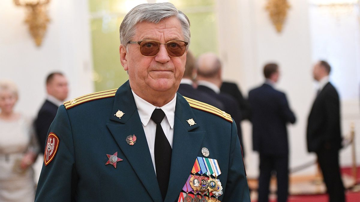 Александр Тихонов
