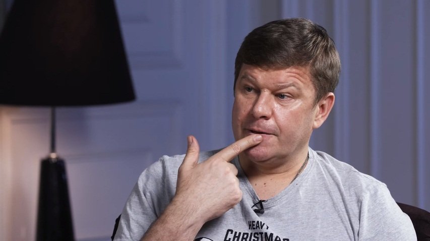 Дмитрий Губерниев