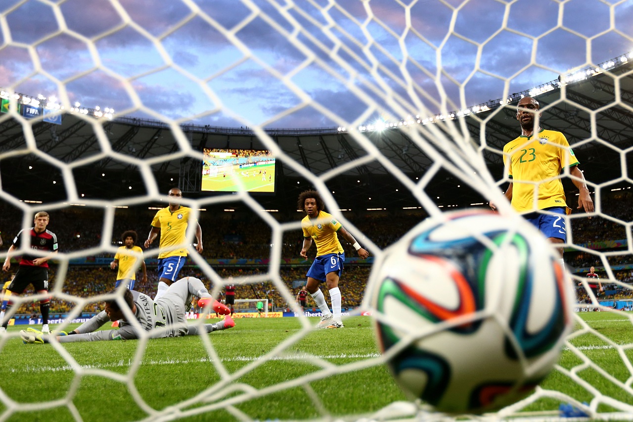 Бразилия пропустила от Германии в 1/2 финала ЧМ-2014 (фото: Robert Cianflone/Getty Images)