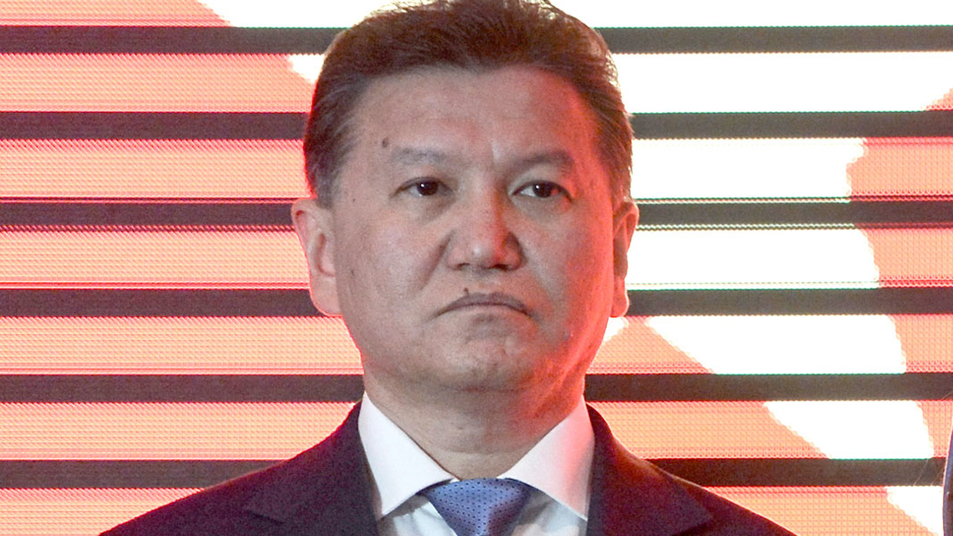 Илюмжинов снял свою кандидатуру с выборов президента ФИДЕ