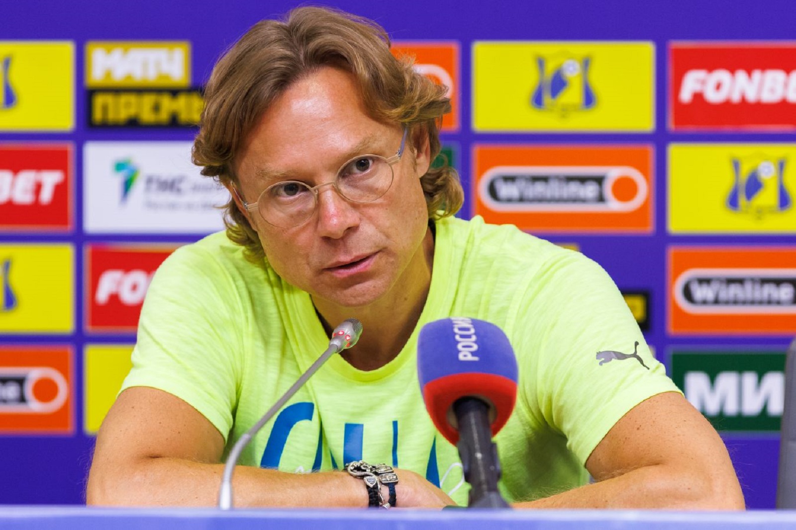 Валерий Карпин