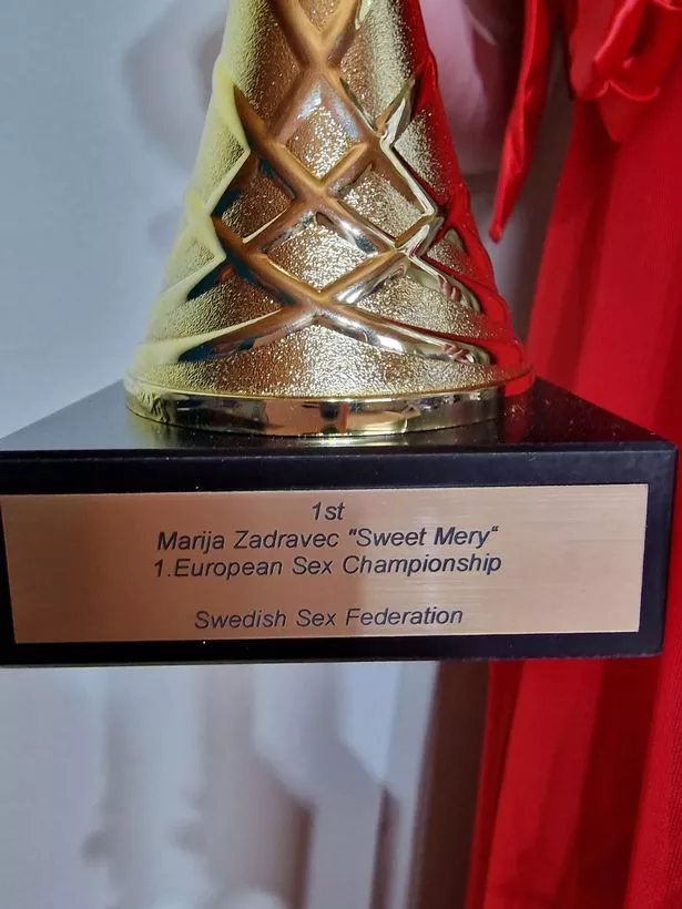 Трофей чемпионата Европы по сексу