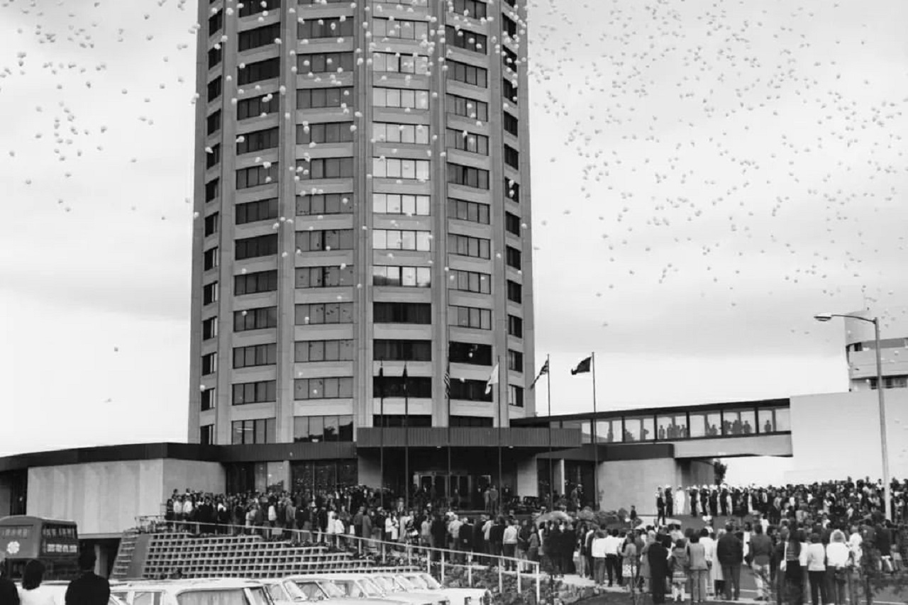 Wrest Point Casino в Хобарте (Австралия)