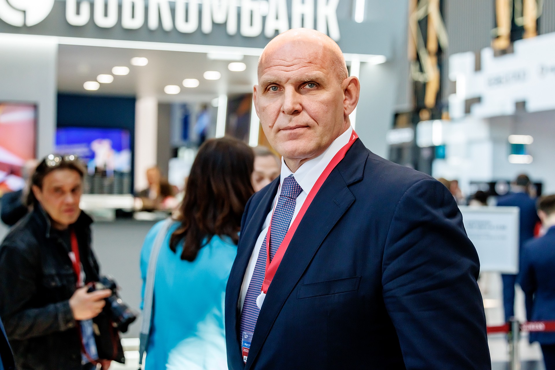 Александр Карелин