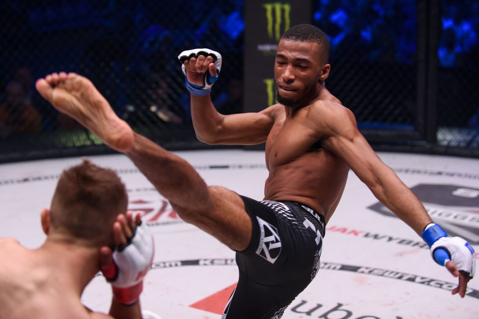 UFC Fight Night 287 в Париже: котировки букмекеров на обладателей денежных бонусов за лучшие бои