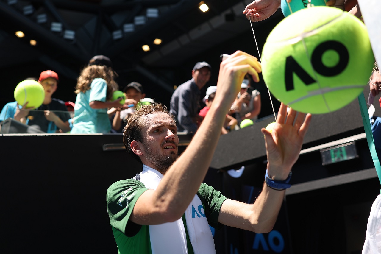 Даниил Медведев на Australian Open-2024 (фото: Julian Finney/Getty Images)