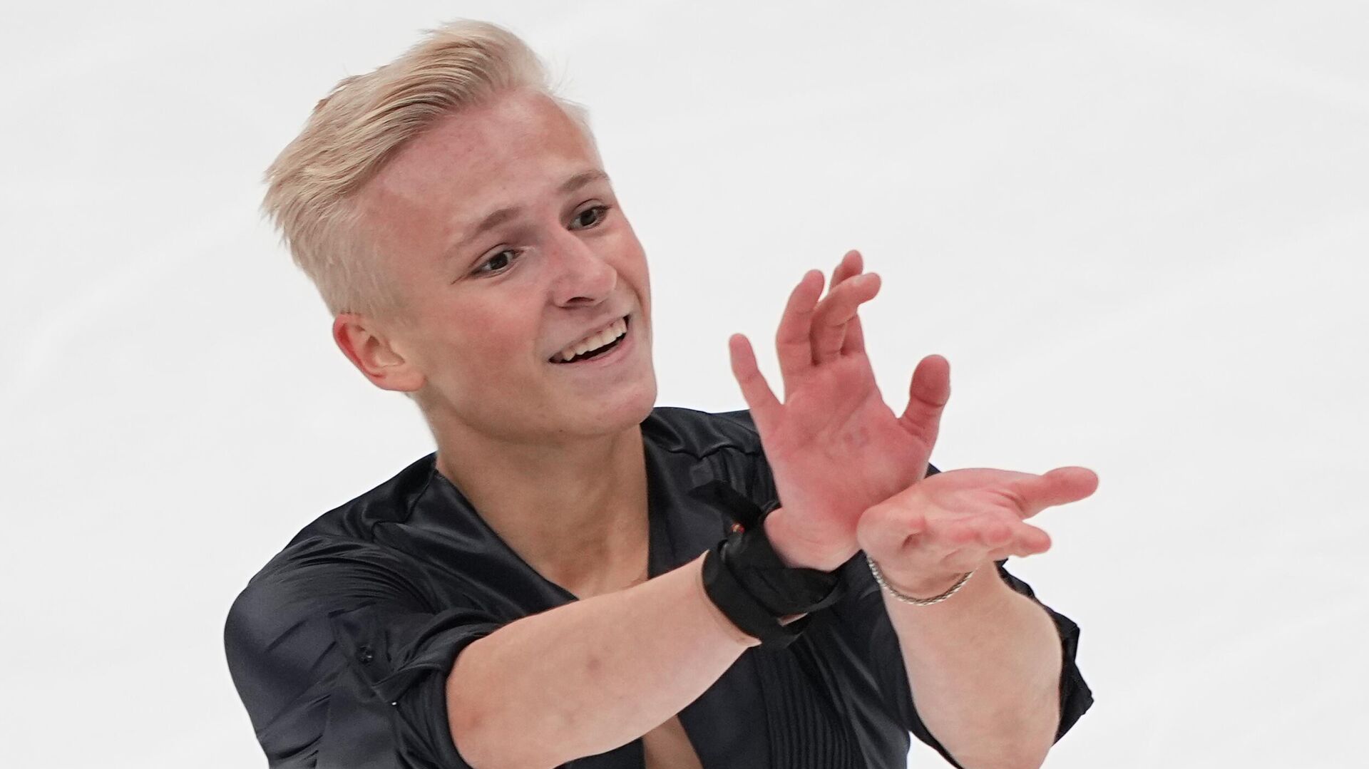 Ветлугин идет вторым после короткой программы на Lombardia Trophy