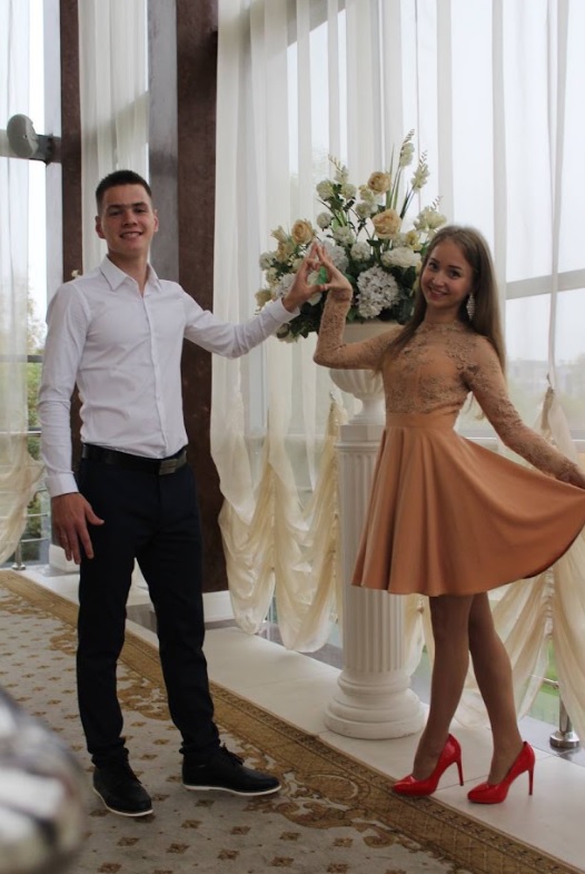 Даниил и Анжела Зуевы