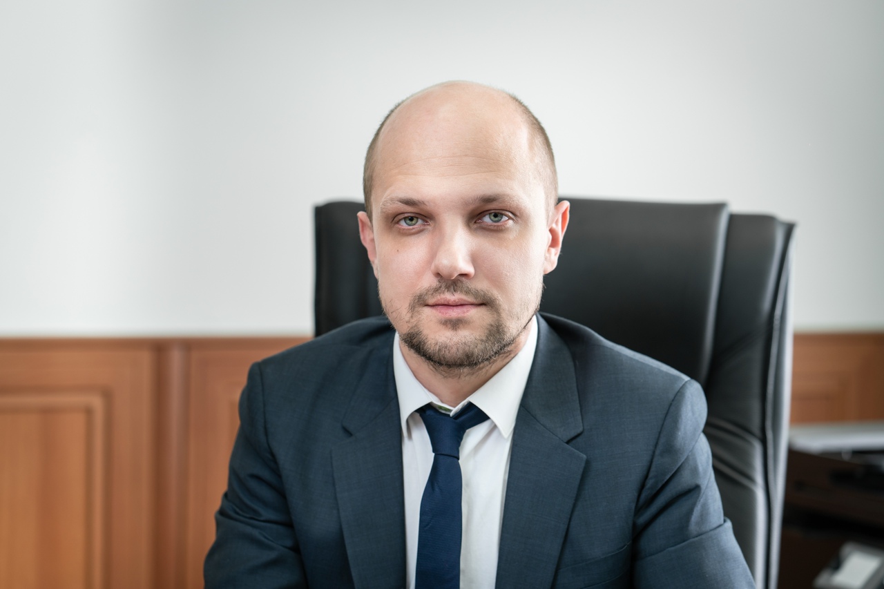 Министр спорта Подмосковья Абаренов уволен с должности после скандала в СШОР «Атлант»