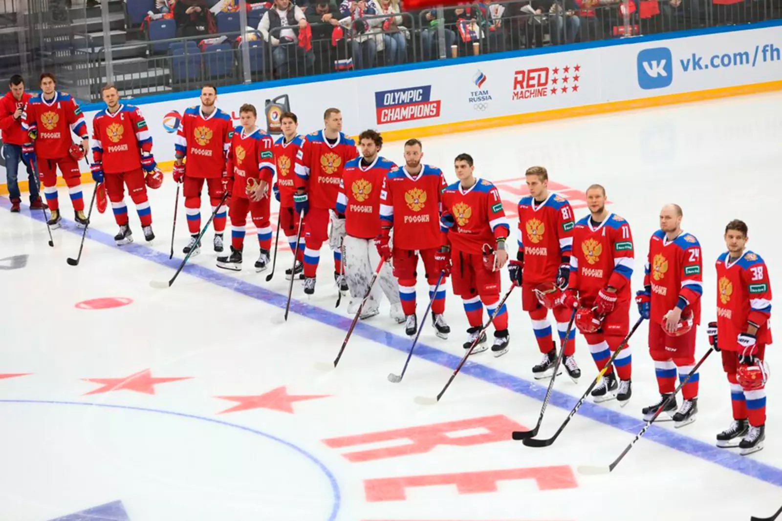 IIHF вынесет индивидуальные решения по возвращению сборных России