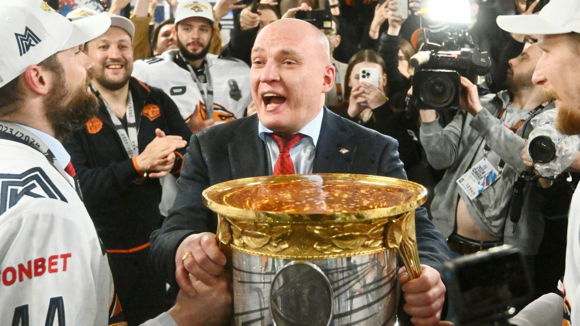 Андрей Разин