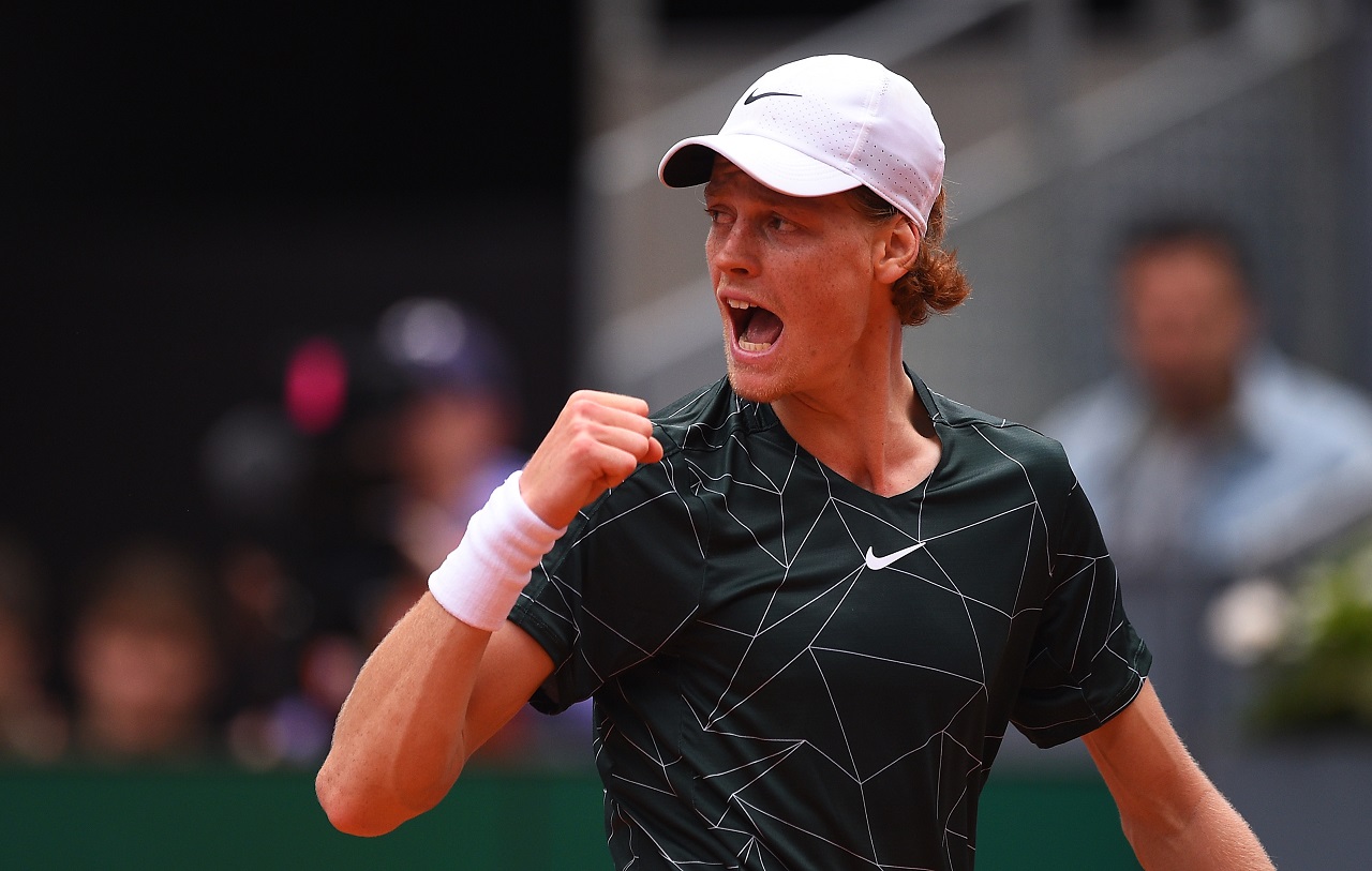 Янник Синнер в Madrid Open (фото: Denis Doyle/Getty Images)