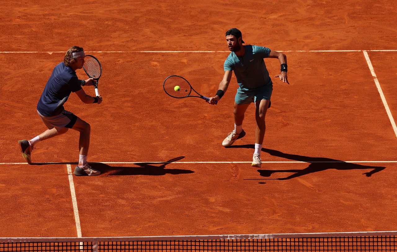 Андрей Рублев и Карен Хачанов (фото: Clive Brunskill/Getty Images)
