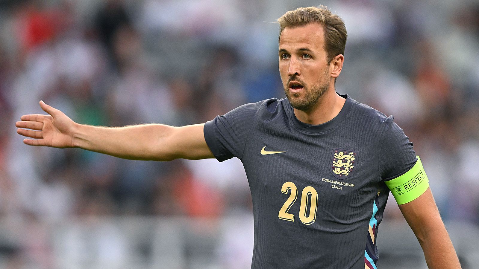 Во France Football раскрыли, кто долгое время лидировал в голосовании на «ЗМ»