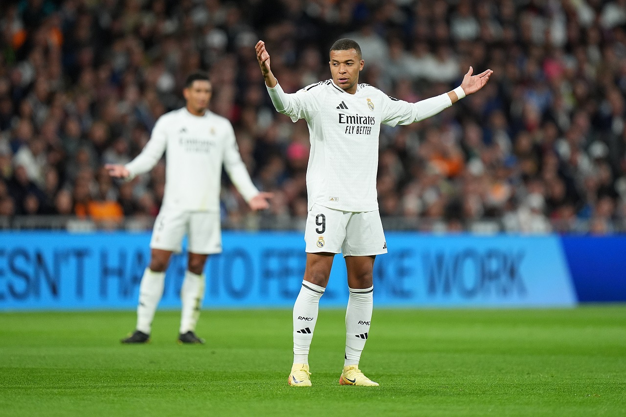 Килиан Мбаппе и Джуд Беллингем (на заднем плане), «Реал» (Мадрид) (фото: Angel Martinez/Getty Images)
