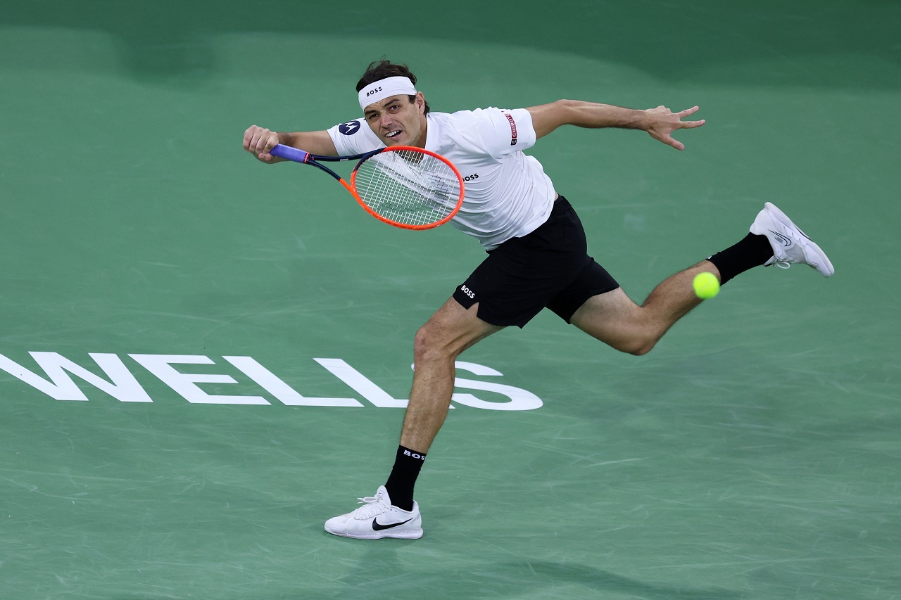 Тейлор Фриц на турнире в Индиан-Уэллс (фото: Clive Brunskill/Getty Images)