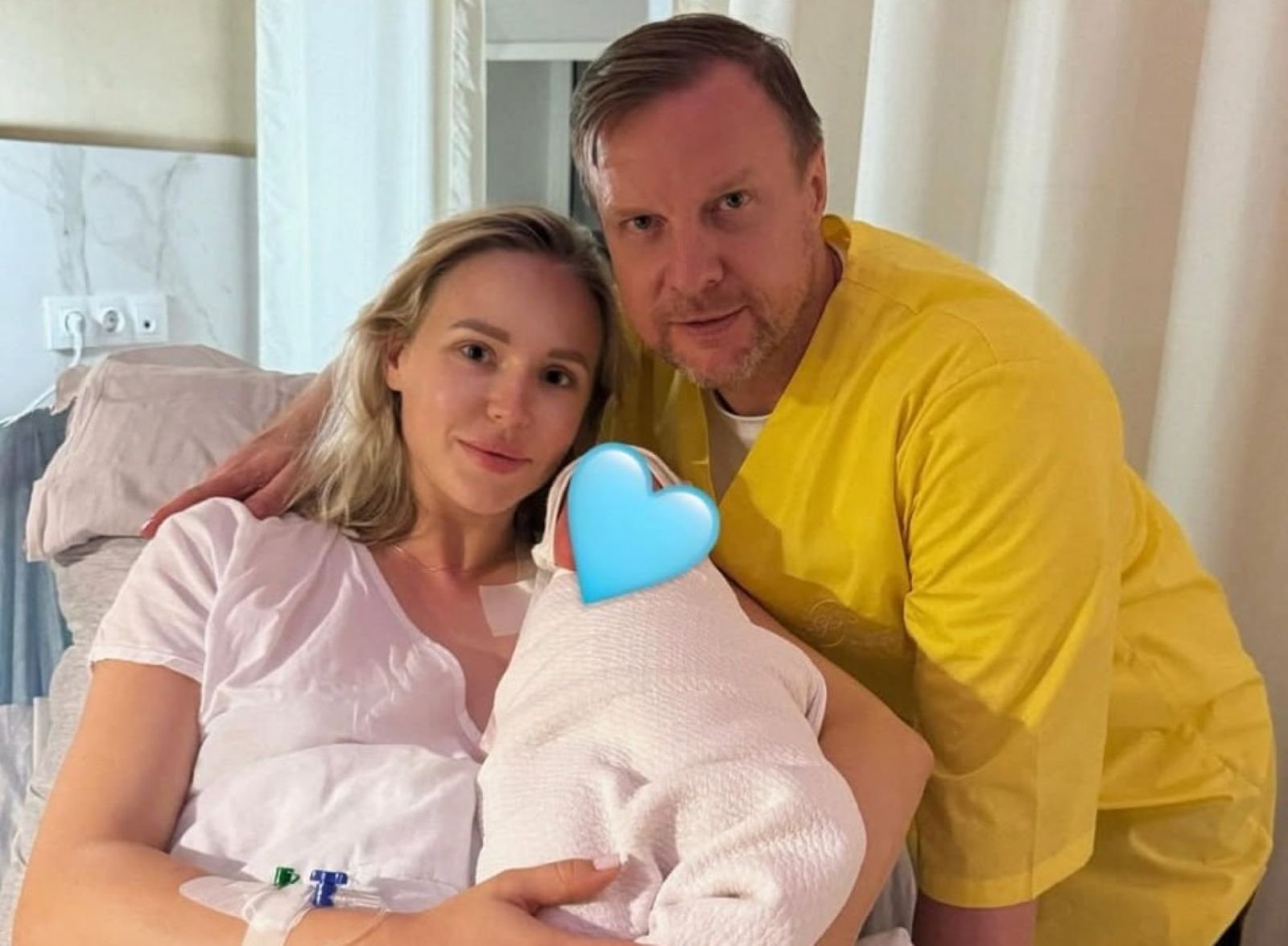 Ангелина Шкатова и Вячеслав Малафеев с сыном