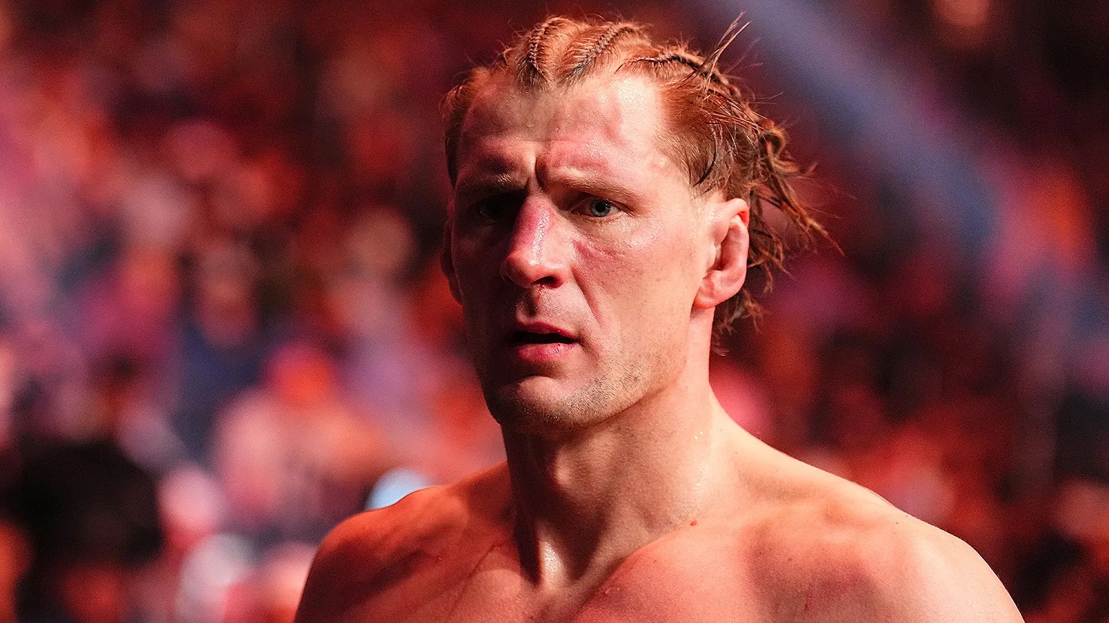 Волков решением судей победил Кортес-Акосту на турнире UFC 328