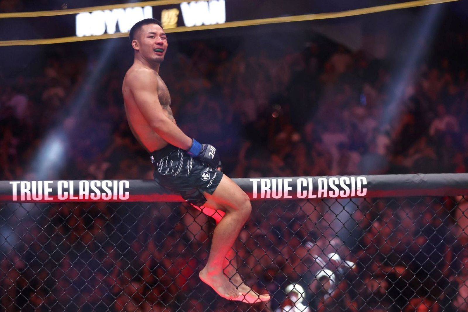 Будущее наилегчайшего веса UFC: букмекеры назвали имя следующего соперника для чемпиона Джошуа Вана