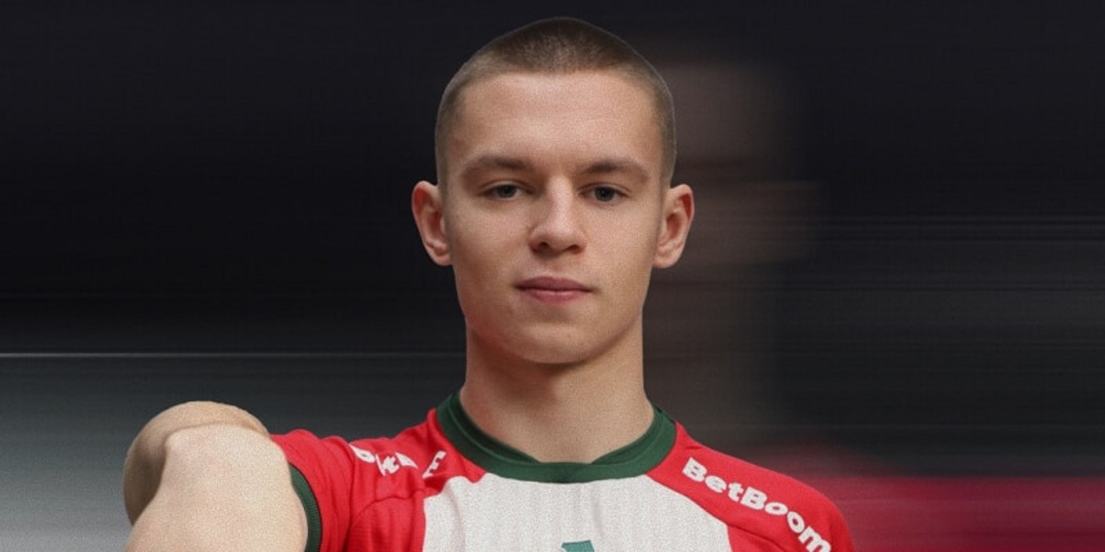 «Локомотив» подписал контракт с 19-летним футболистом Чевардиным
