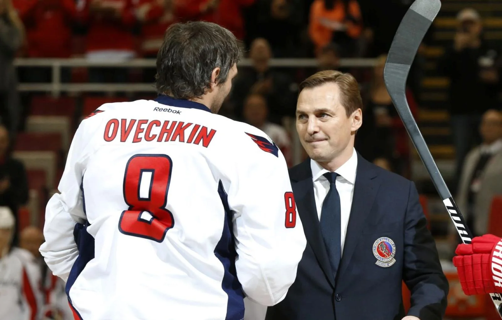 Александр Овечкин и Сергей Федоров (AP Photo/ Paul Sancya)