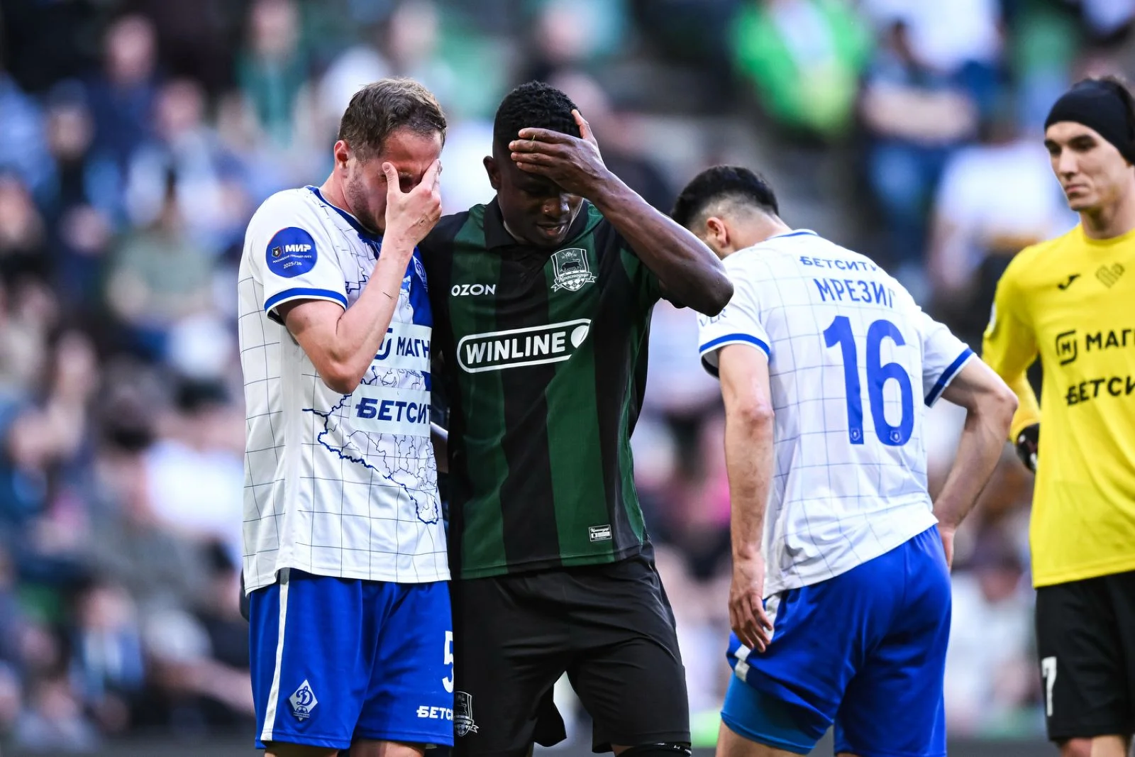 Джон Кордоба в матче с «Динамо» Мх. Фото: fckrasnodar.ru