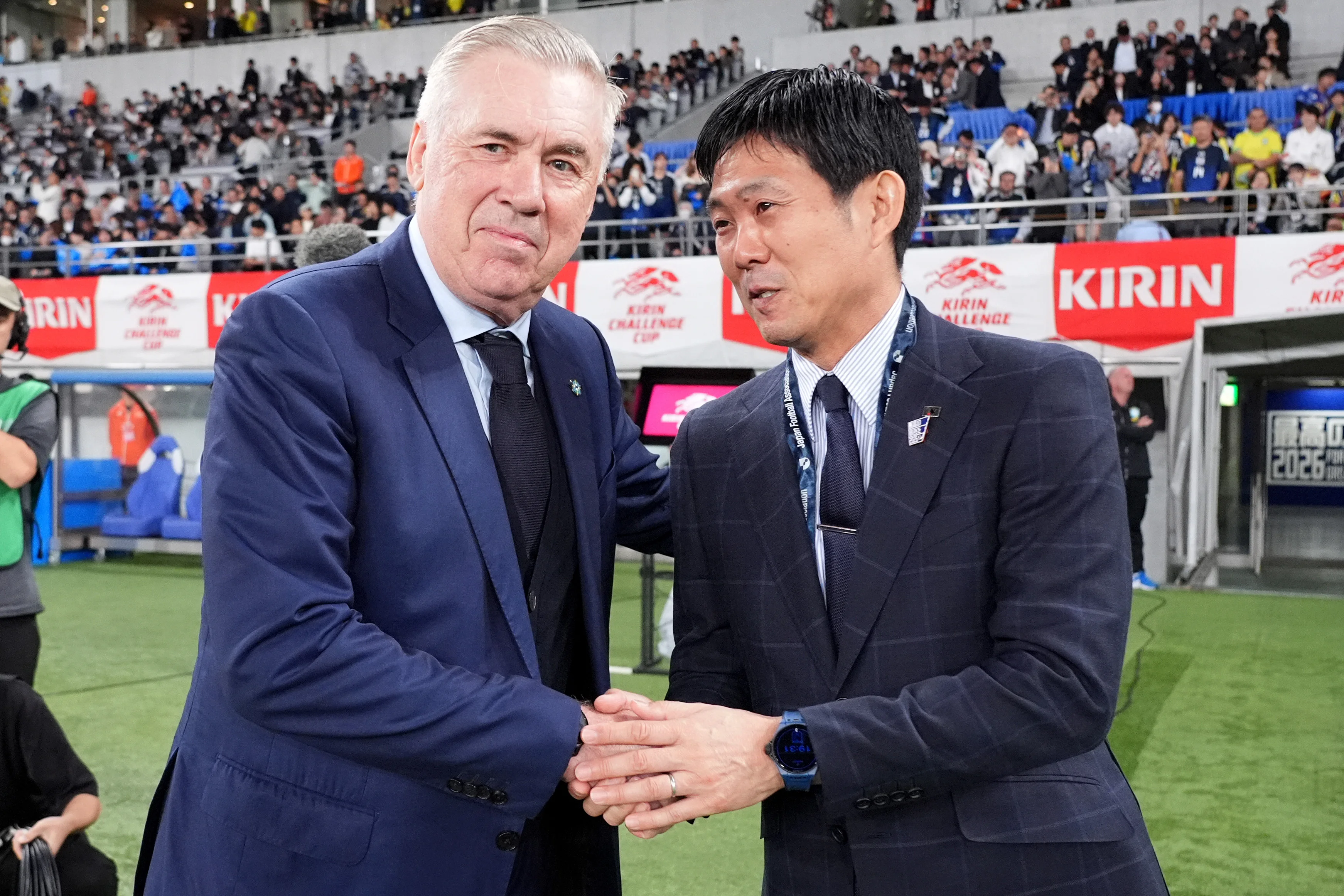 Карло Анчелотти и Хадзимэ Мориясу (Koji Watanabe/Getty Images)