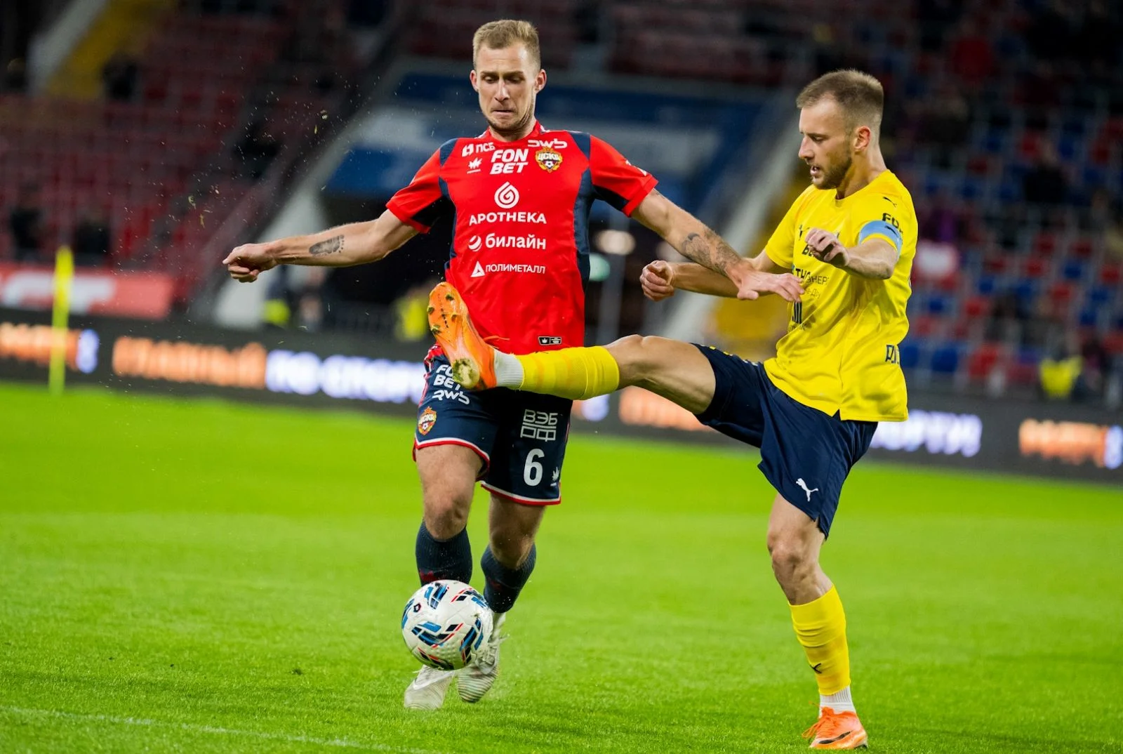 Дмитрий Баринов и Константин Кучаев. Фото: pfc-cska.com