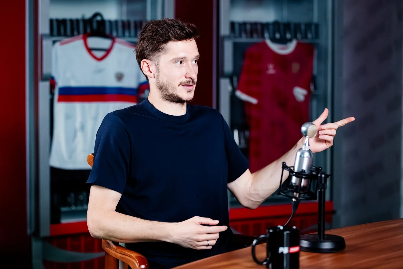 Алексей Миранчук: Сборная России не должна обыгрывать всех со счетом 3:0, соперники у нас непростые