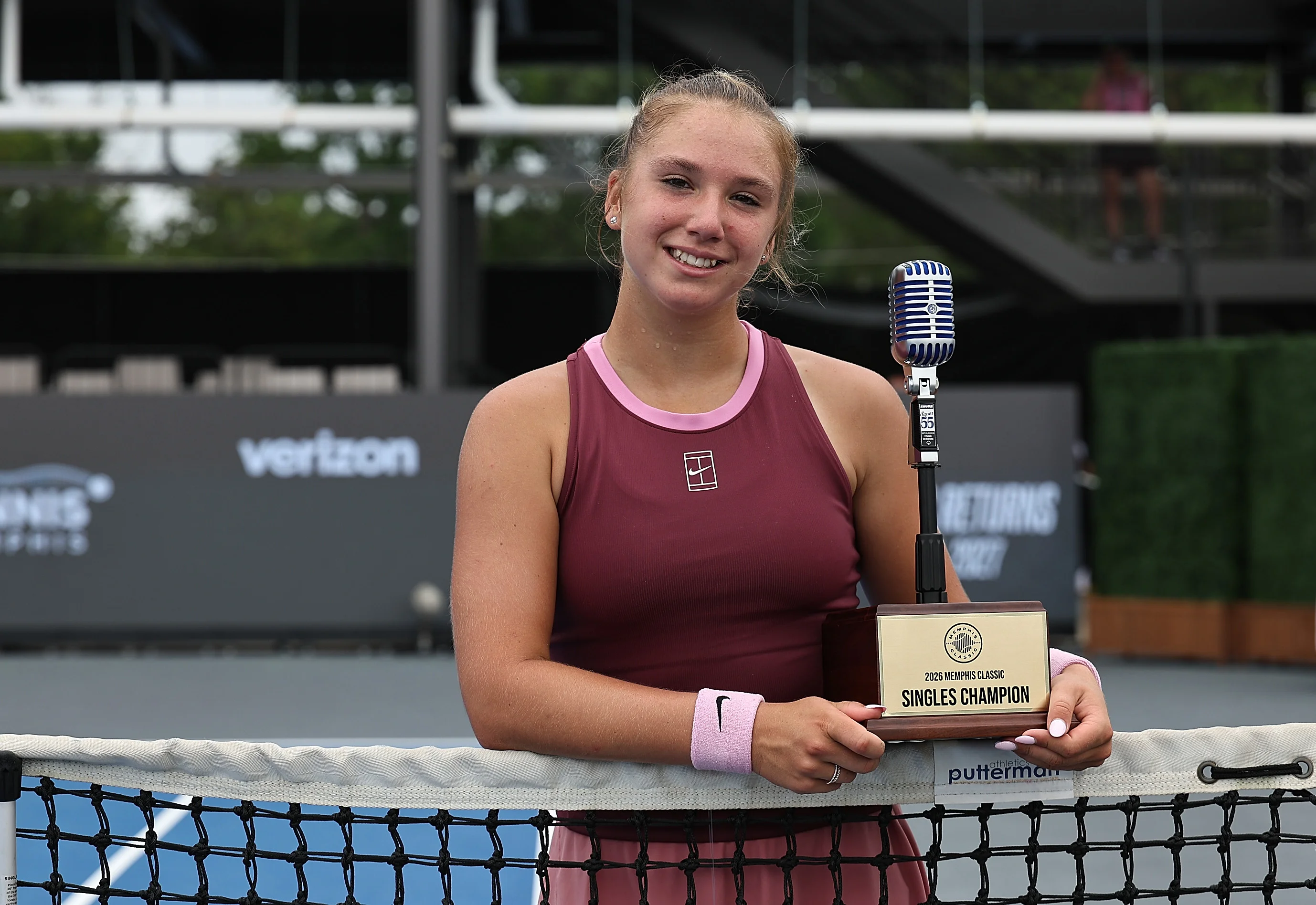 16-летняя россиянка Кристина Лютова стала самой молодой чемпионкой турнира WTA с 2019 года