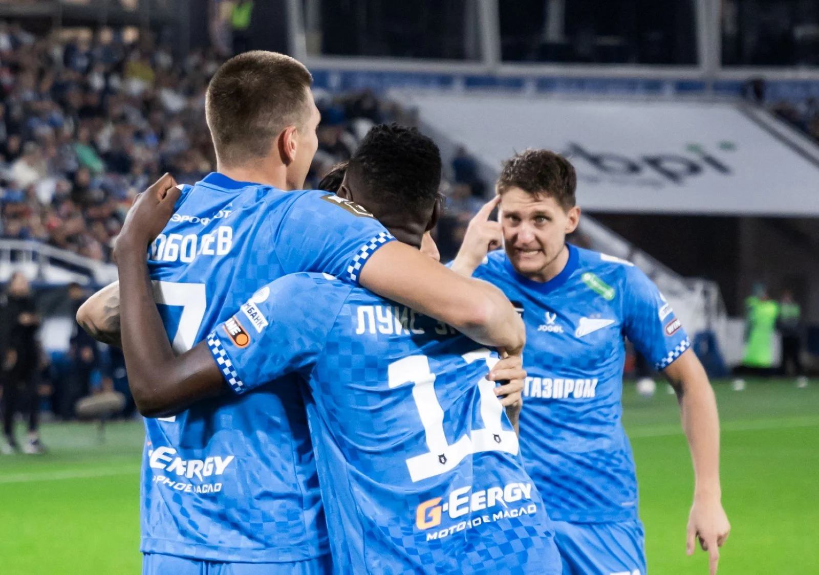 Александр Соболев, Луис Энрике и Игорь Дивеев. Фото: fc-zenit.ru